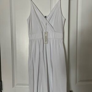 VotePretty Strapless White Dress